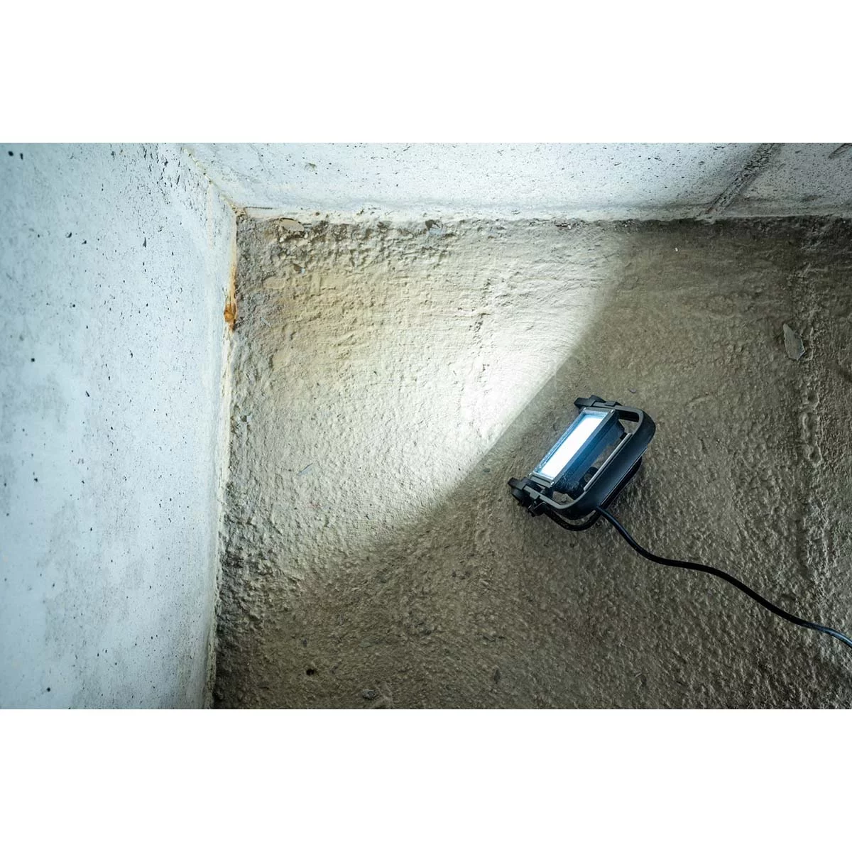 Brennenstuhl Mobile LED-Bauleuchte JARO 3060 M, 20W